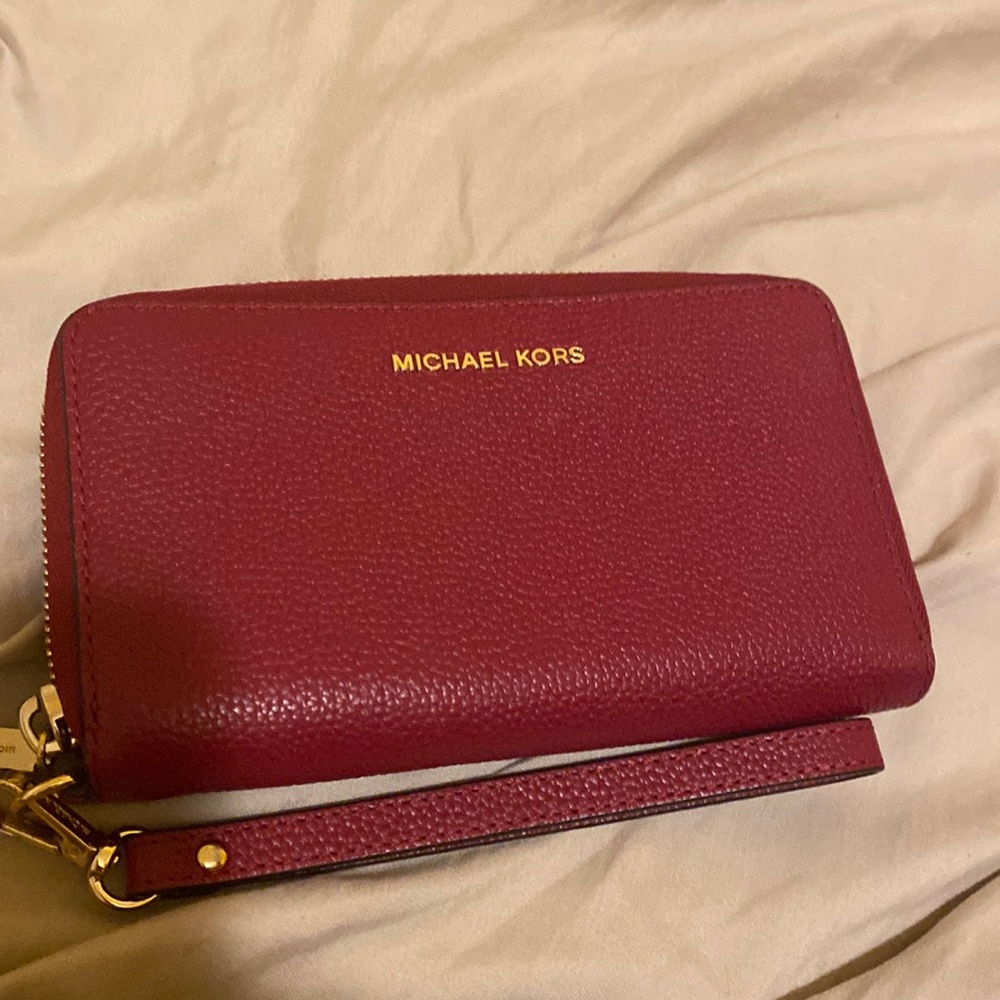 Semi New Michel Kors Wristlet/Wallet